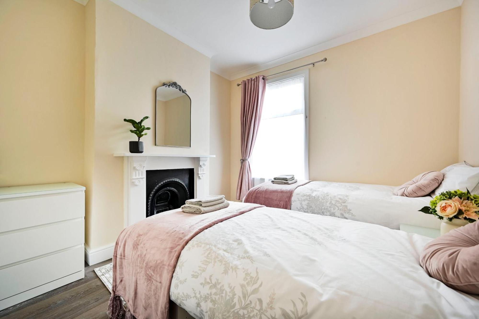A Two Bedroom A Stride Away From Meridian Greenwich Londýn Exteriér fotografie